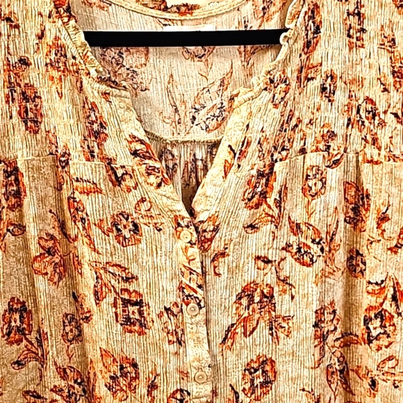 Maurices Floral Top, XXL - Picture 2 of 3